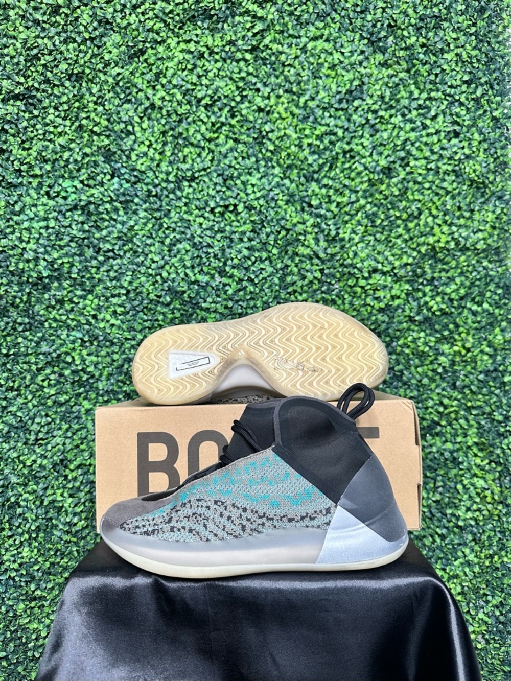 Mens Yeezy QNTM 'Ophani/Teal Blue'